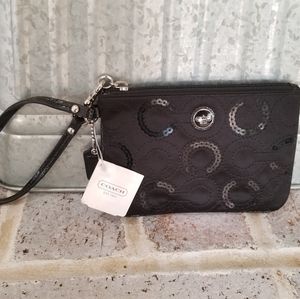 Coach Ladies Wristlet - black NWT